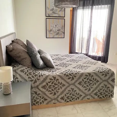 Elegant 2-bedroom In Benidorm With Private Pool And Scenic Garden Views * 칼라 데 피네스트라트