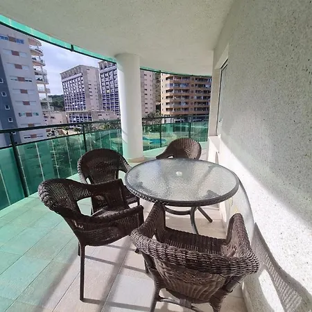 Elegant 2-bedroom In Benidorm With Private Pool And Scenic Garden Views Apartment *